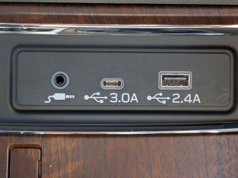 Used 2024 Subaru Ascent Touring image 23