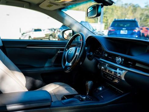 Used 2015 Lexus ES 350 image 22