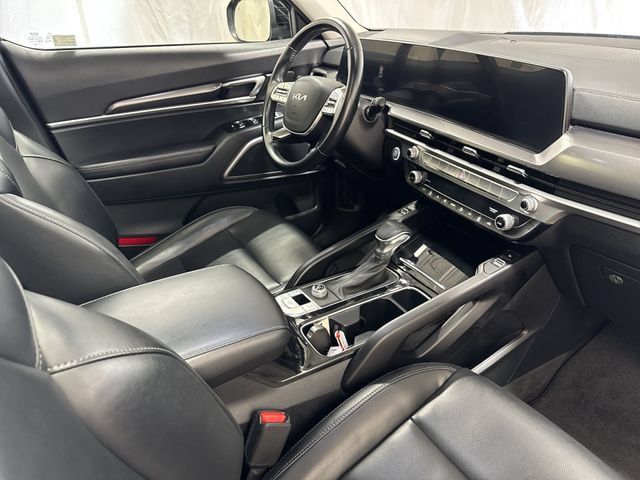 Used 2025 Kia Telluride S FWD image 31