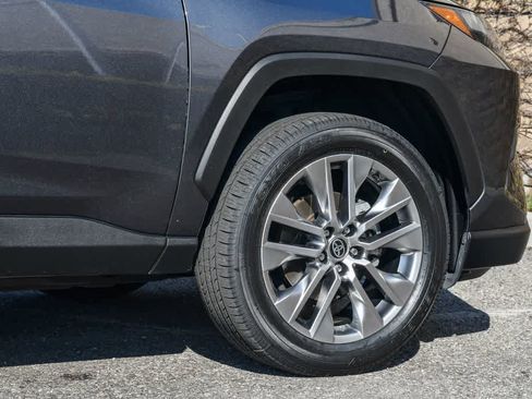 Used 2023 Toyota RAV4 Limited image 11