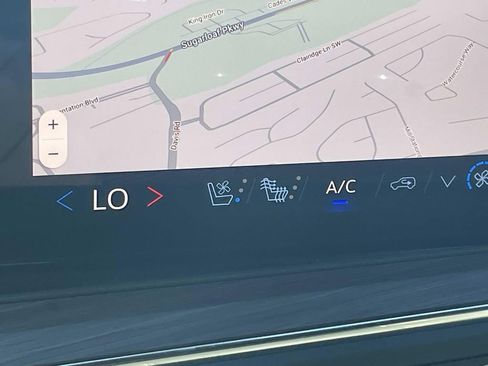 New 2026 Chevrolet Suburban Premier w/ Sun And Tow Package image 24