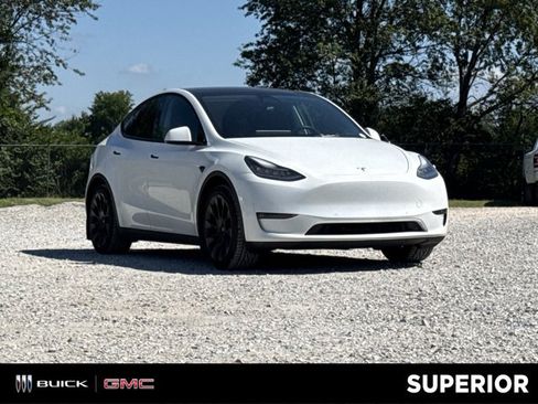 Used 2021 Tesla Model Y Long Range AWD/4WD image 1