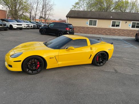 Used 2006 Chevrolet Corvette Z06 w/ Preferred Equipment Group RWD image 31