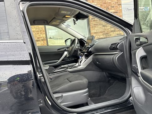 Used 2022 Mitsubishi Eclipse Cross LE AWD/4WD image 13