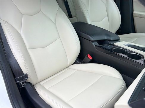 Used 2023 Cadillac CT4 Luxury w/ Sun And Sound Package RWD image 18