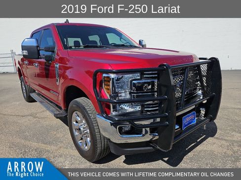Used 2019 Ford F250 Lariat w/ Chrome Package AWD/4WD image 2