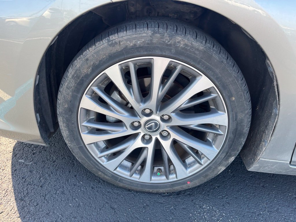 Used 2021 Lexus ES 250 w/ Premium Package AWD/4WD image 9