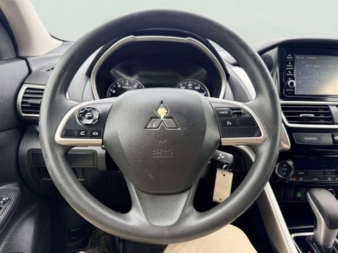 Used 2018 Mitsubishi Eclipse Cross ES FWD image 30