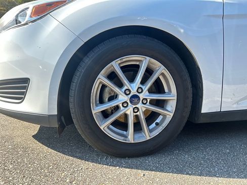 Used 2017 Ford Focus SE image 6