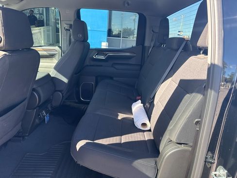 Used 2023 Chevrolet Silverado 1500 LT image 17