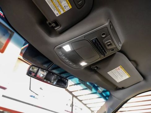 Used 2017 Ford F250 Lariat w/ Lariat Value Package image 30