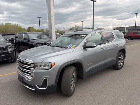 Used 2023 GMC Acadia SLE w/ Driver Convenience Package AWD/4WD image 4