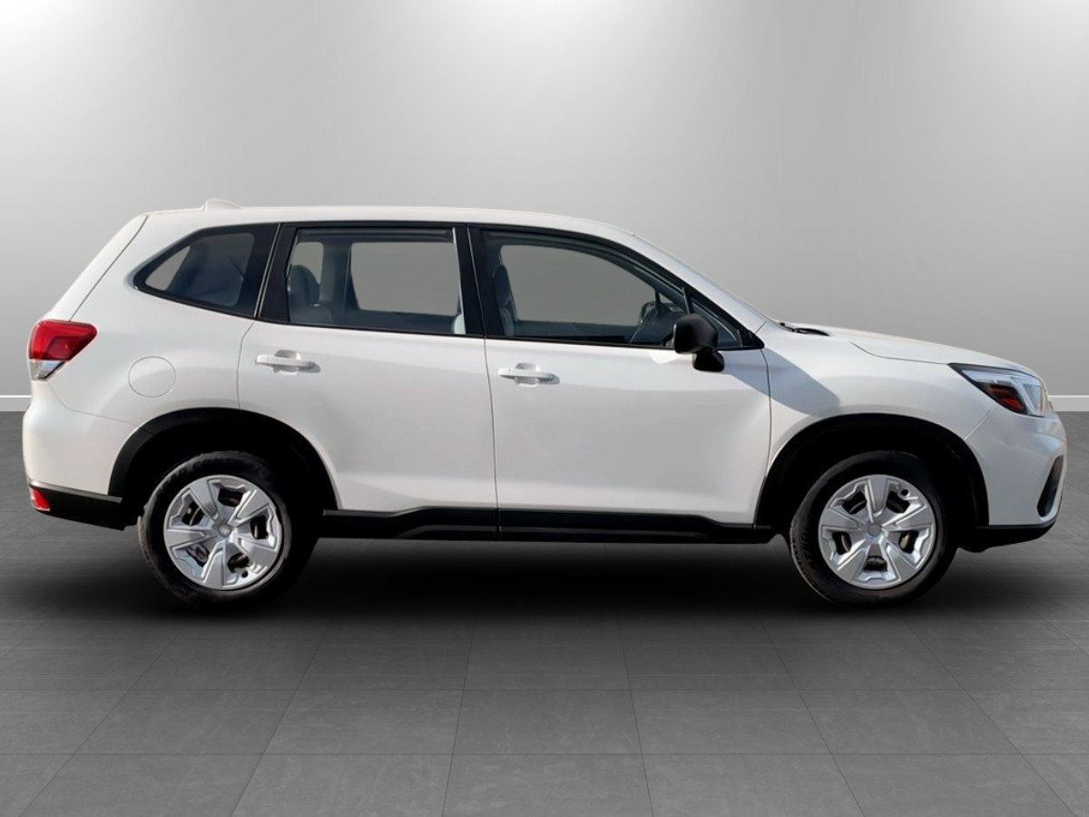 Used 2021 Subaru Forester Premium AWD/4WD image 8