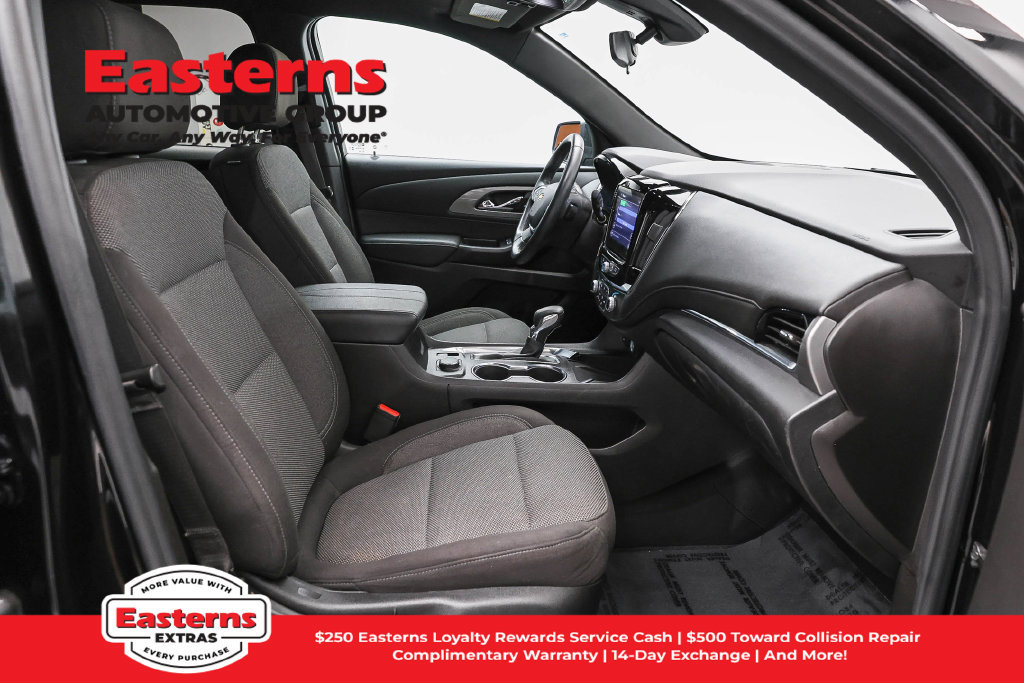 Used 2023 Chevrolet Traverse LT FWD image 28