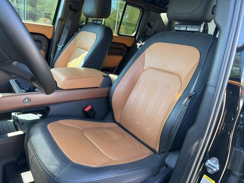Used 2024 Land Rover Defender 110 X AWD/4WD image 10