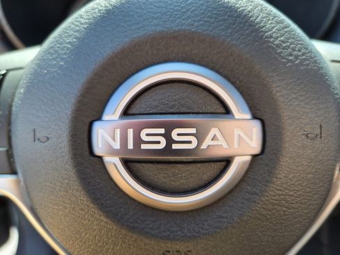 New 2025 Nissan Versa SR FWD image 10