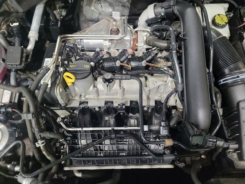 Used 2021 Volkswagen Jetta SE w/ SE Cold Weather Package image 30