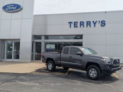 Used 2016 Toyota Tacoma SR5