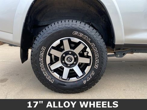 Used 2024 Toyota 4Runner TRD Off-Road Premium image 20