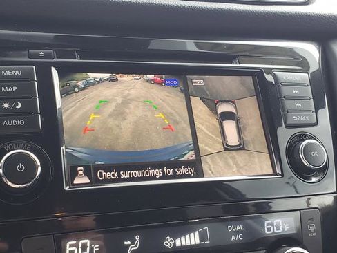 Used 2019 Nissan Rogue SL image 25