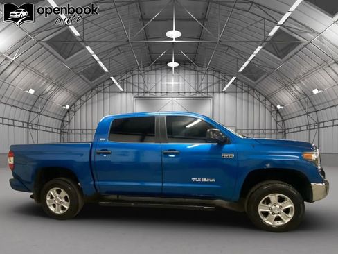 Used 2018 Toyota Tundra SR5 w/ SR5 Upgrade Package image 4