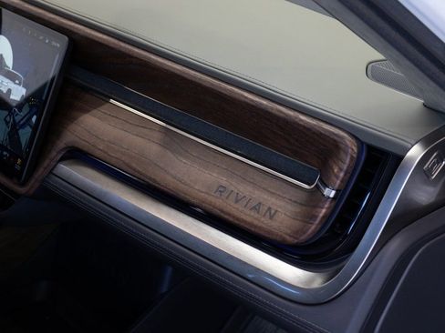 Used 2023 Rivian R1T Adventure image 32