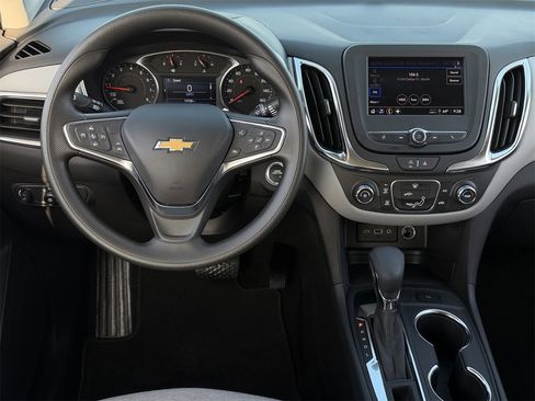 Certified 2024 Chevrolet Equinox LT image 12