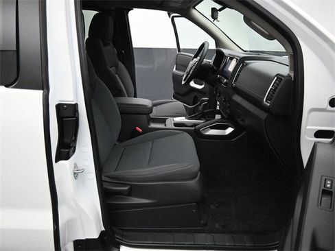 Used 2023 Nissan Frontier SV w/ Technology Package image 37