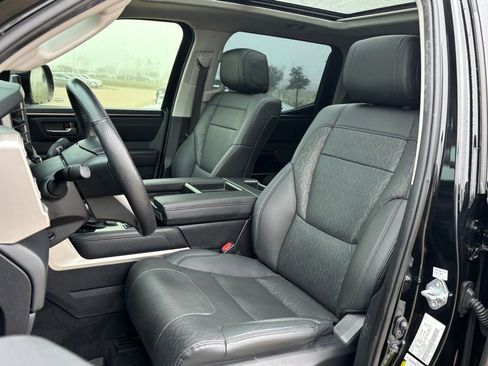 Used 2024 Toyota Tundra Limited image 12