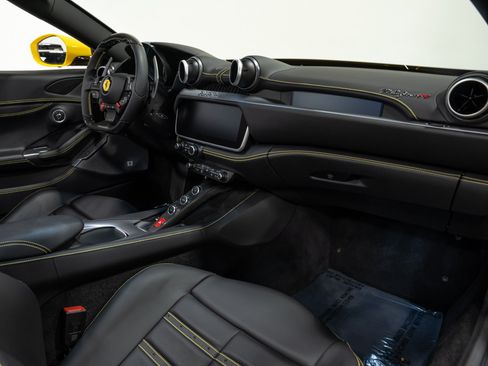 Used 2023 Ferrari Portofino M RWD image 77