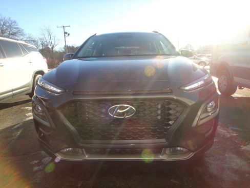 Used 2018 Hyundai Kona Limited image 2