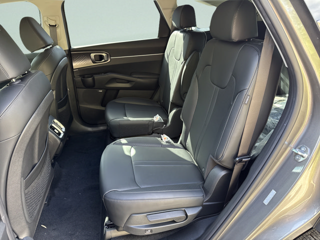 New 2026 Kia Sorento EX w/ EX Premium Package FWD image 21