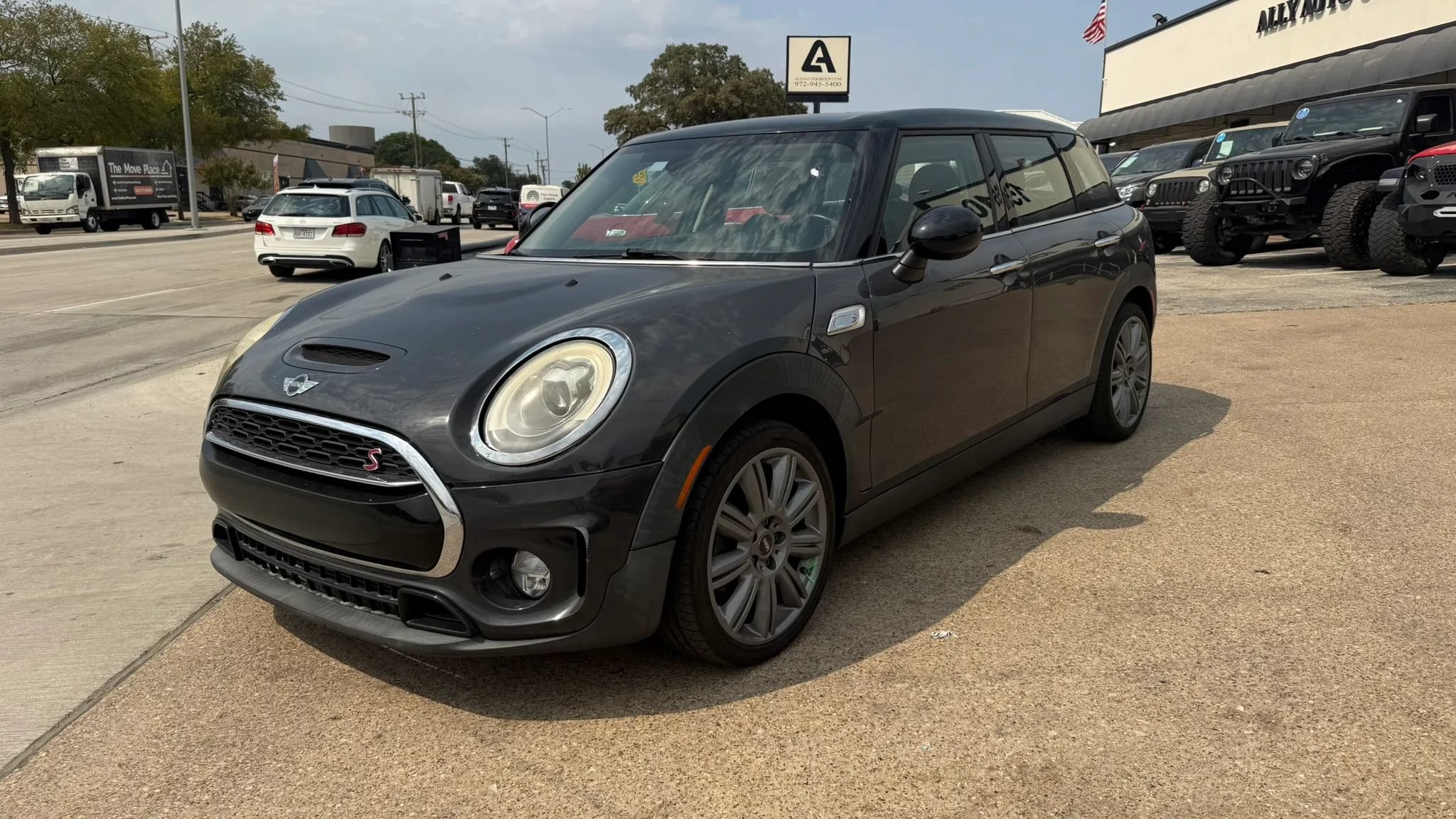 Used 2017 MINI Cooper Clubman S FWD image 1