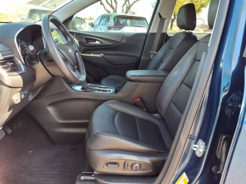 Used 2021 Chevrolet Equinox Premier image 13