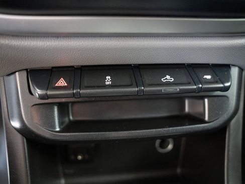 Used 2019 Chevrolet Colorado LT w/ LT Convenience Package AWD/4WD image 18