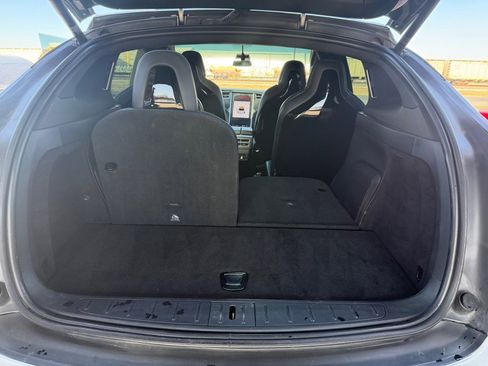 Used 2016 Tesla Model X image 23