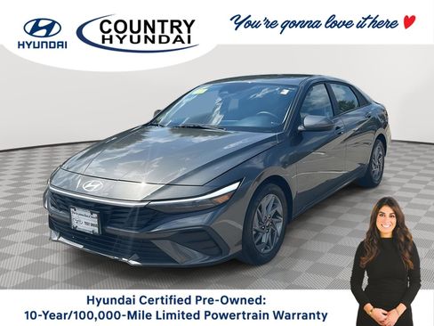 Used 2024 Hyundai Elantra SEL FWD image 1