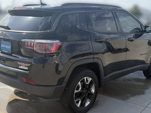Used 2018 Jeep Compass Trailhawk w/ Popular Equipment Group AWD/4WD image 5