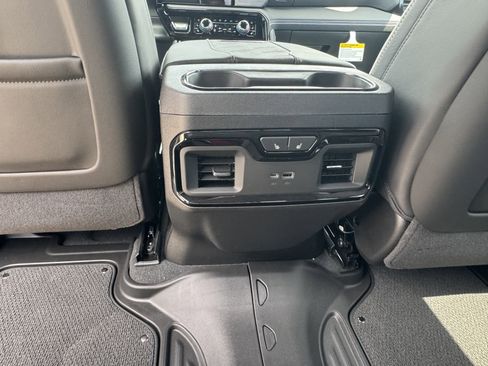 New 2026 GMC Sierra 2500 AT4X AWD/4WD image 8
