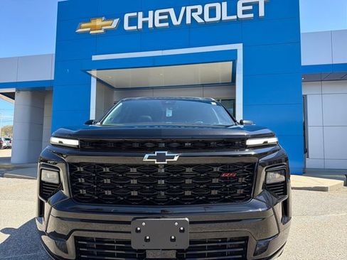 New 2026 Chevrolet Traverse RS w/ LPO, Floor Liner Package AWD/4WD image 23