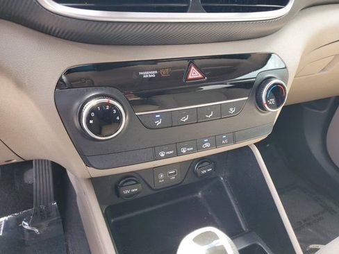 Used 2020 Hyundai Tucson SE image 23
