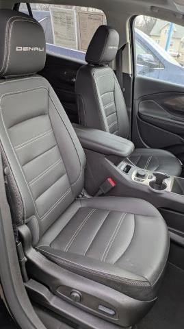 Used 2022 GMC Terrain Denali w/ Black Diamond Edition AWD/4WD image 18
