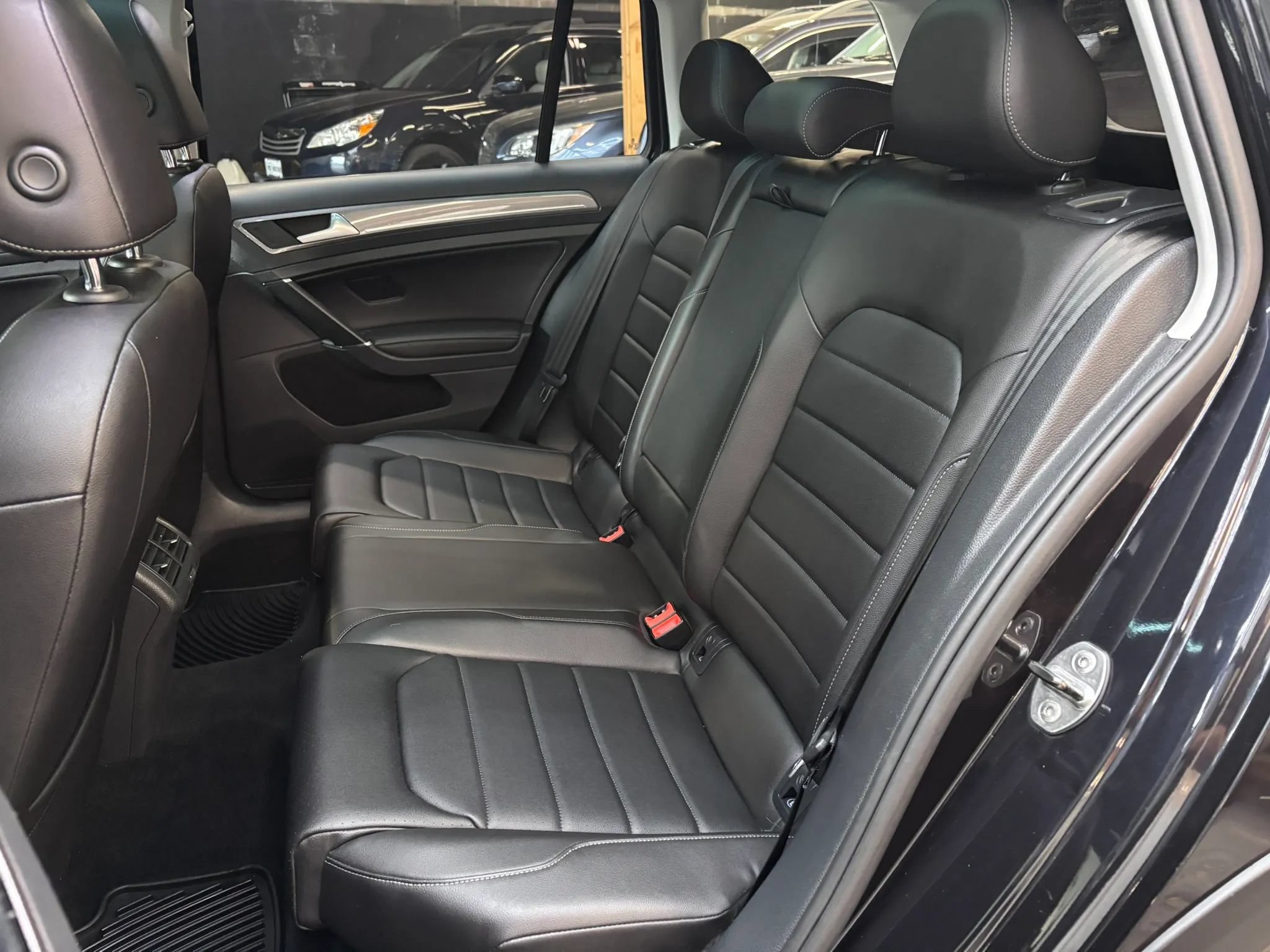 Used 2017 Volkswagen Golf Alltrack SEL AWD/4WD image 21