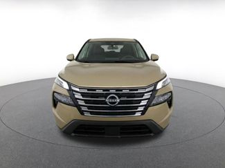Used 2025 Nissan Rogue SV FWD video 2