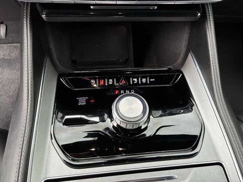 Used 2024 Jeep Wagoneer Series II AWD/4WD image 22