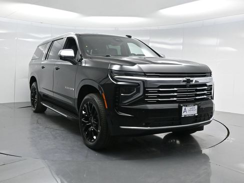 New 2026 Chevrolet Suburban Premier AWD/4WD image 76
