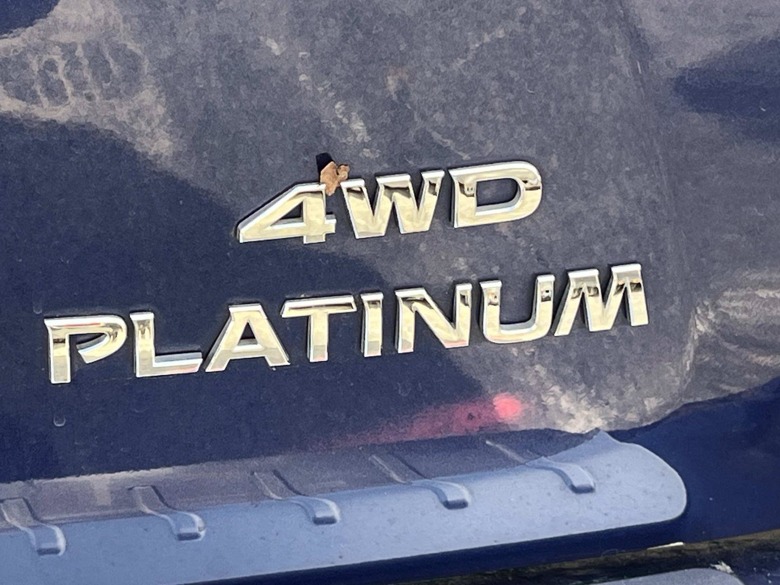 Used 2019 Nissan Pathfinder Platinum AWD/4WD image 6