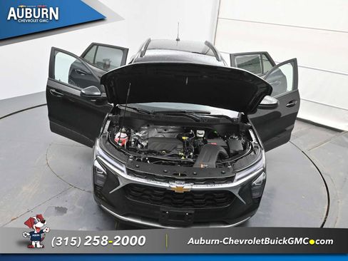 New 2026 Chevrolet Trax LT image 32