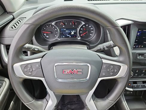 Used 2024 GMC Terrain SLE AWD/4WD image 18