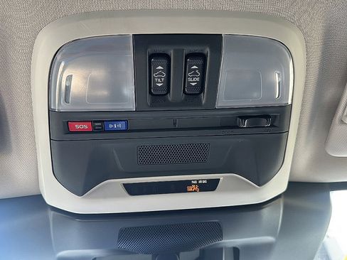 Certified 2024 Subaru Crosstrek 2.0i Premium AWD/4WD image 36